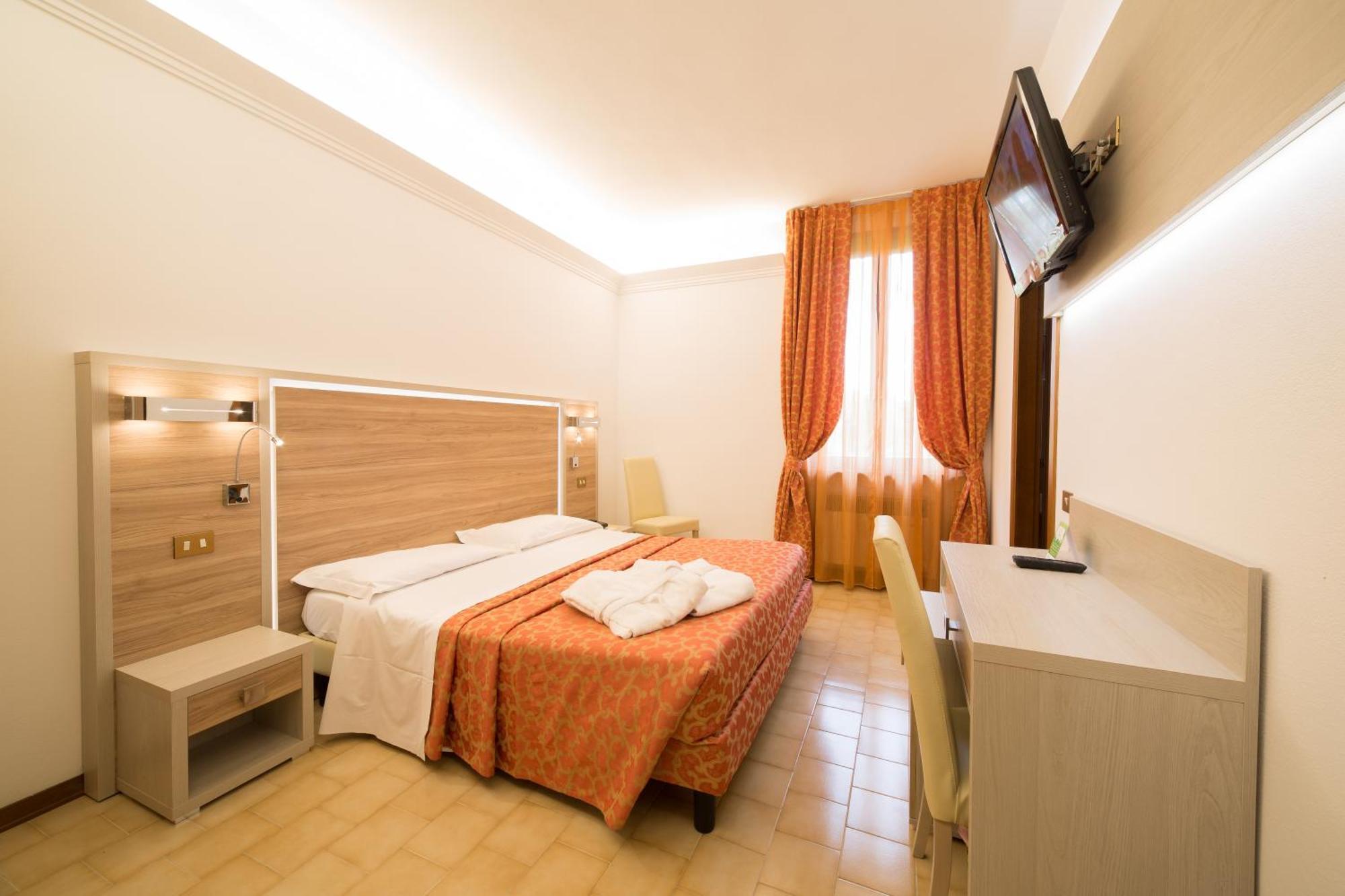 Carancini Hotel 3*